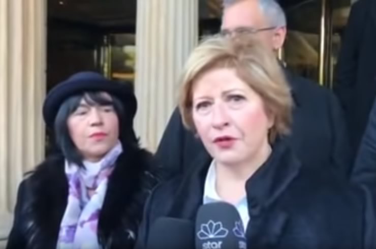 Με δάκρυα η Μαρία Κόλλια Τσαρουχά: Συνεχίζω να πορεύομαι με τον Πάνο Καμμένο και τους ΑΝΕΛ